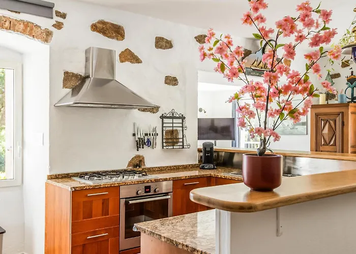 Дом отдыха Gorgeous Home In Calvi